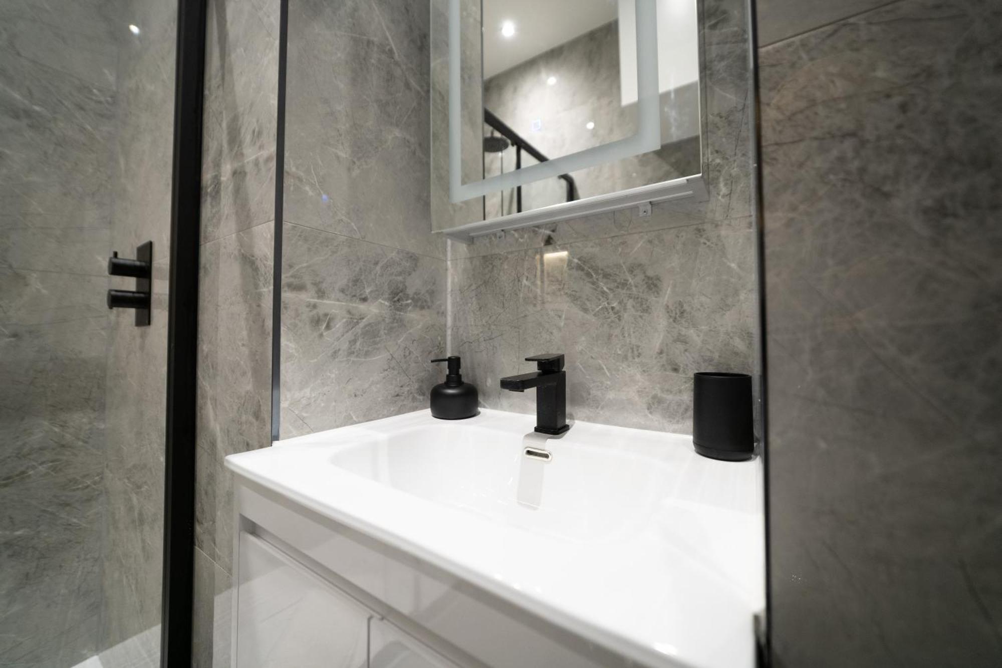 One And Two Bedroom Apartments Near Holloway Train Station By Belvilla London Exterior foto